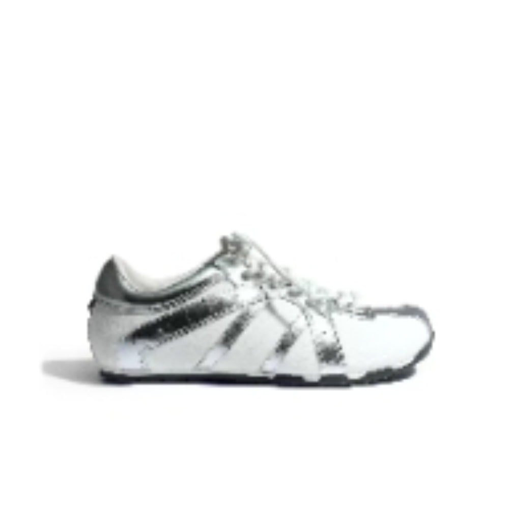 Square-Toe Sneaker white
