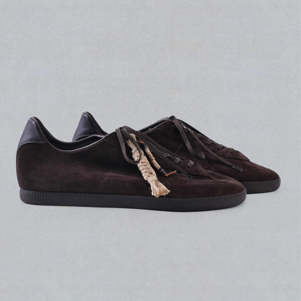 PANE familiar German training shoes