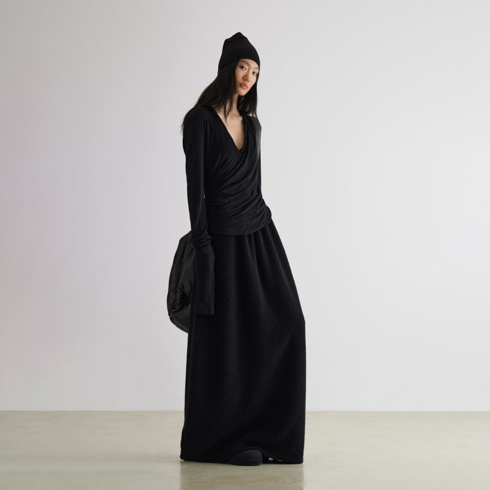YUEXLIANG Simple Rotated Pleated V-Neck Long Sleeve Top