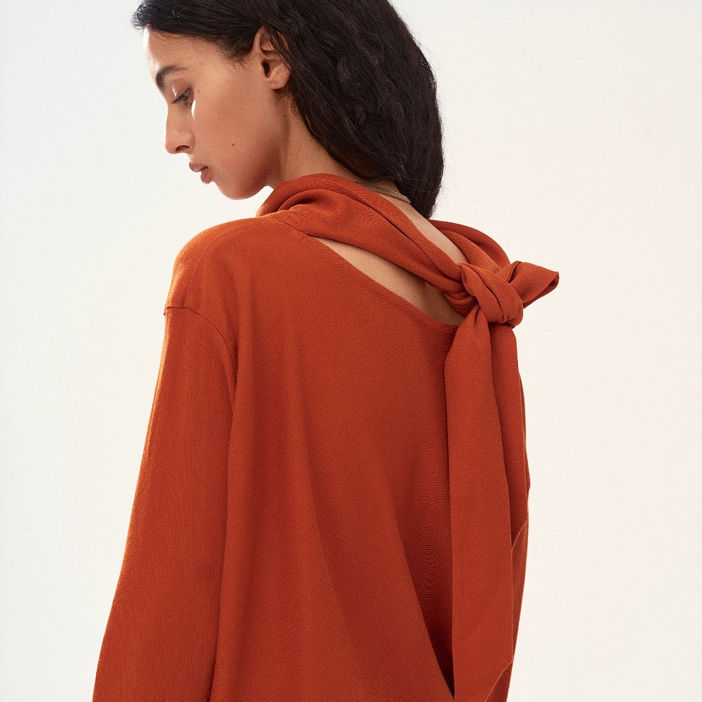 MEDIUM WELL Draped Neck Top