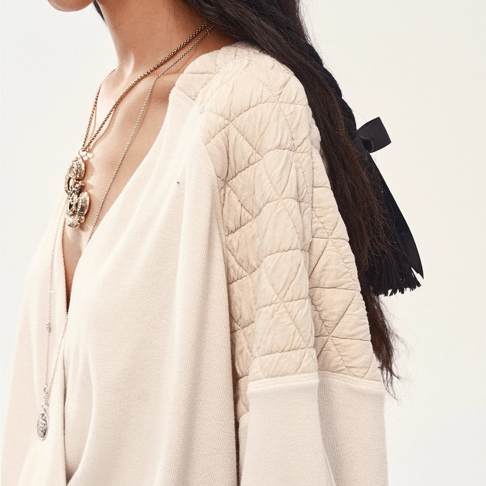 MEDIUM WELL V-neck Sweatshirt