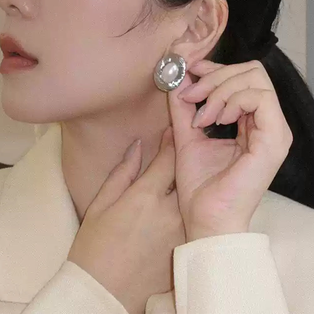 MFOW Oval Pearl Earrings
