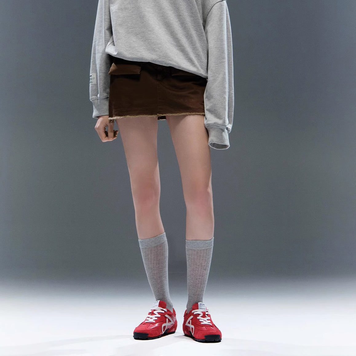DAPHNE LAB [Sugar Cube] Training Shoes