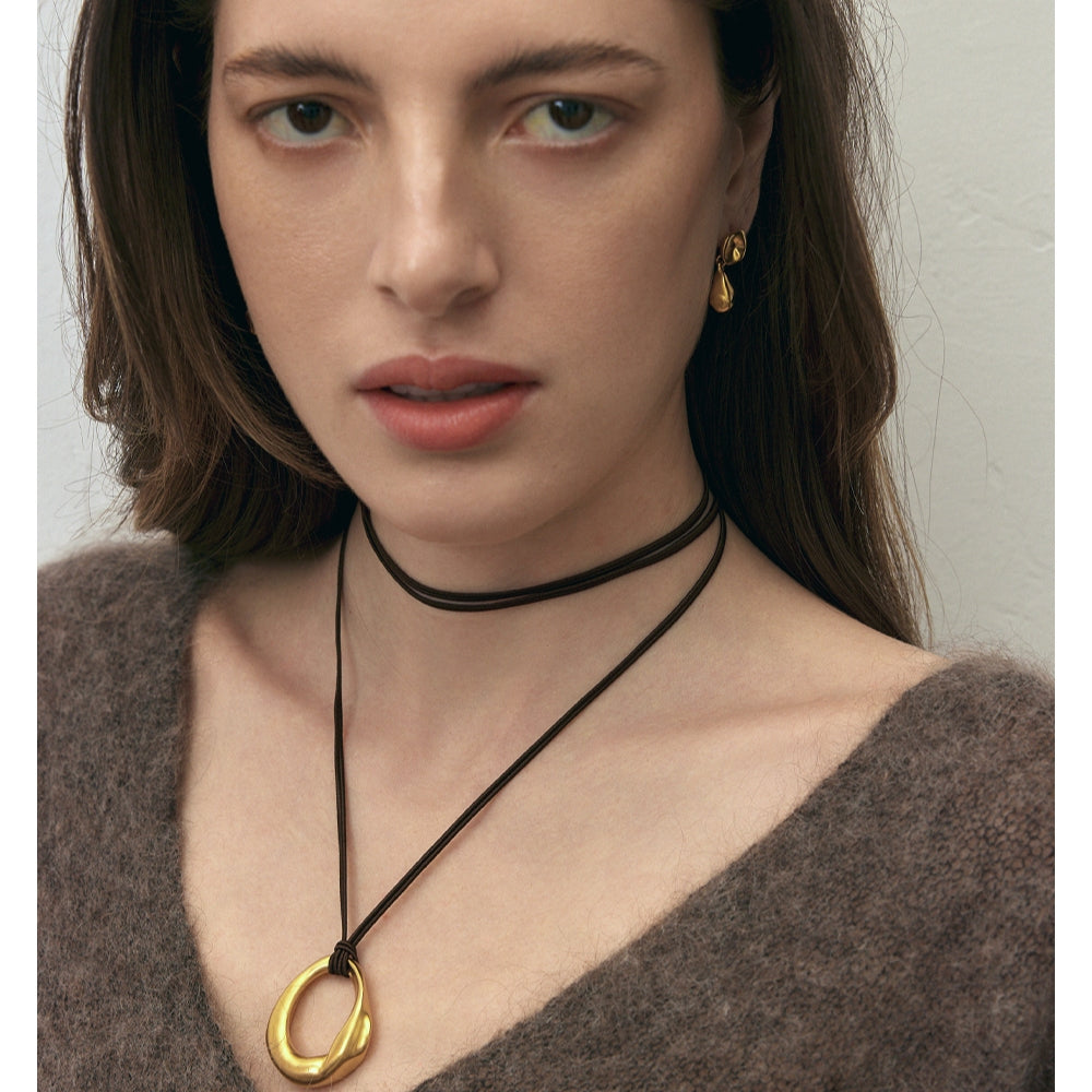 MONSECRET Circle Pendant Necklace