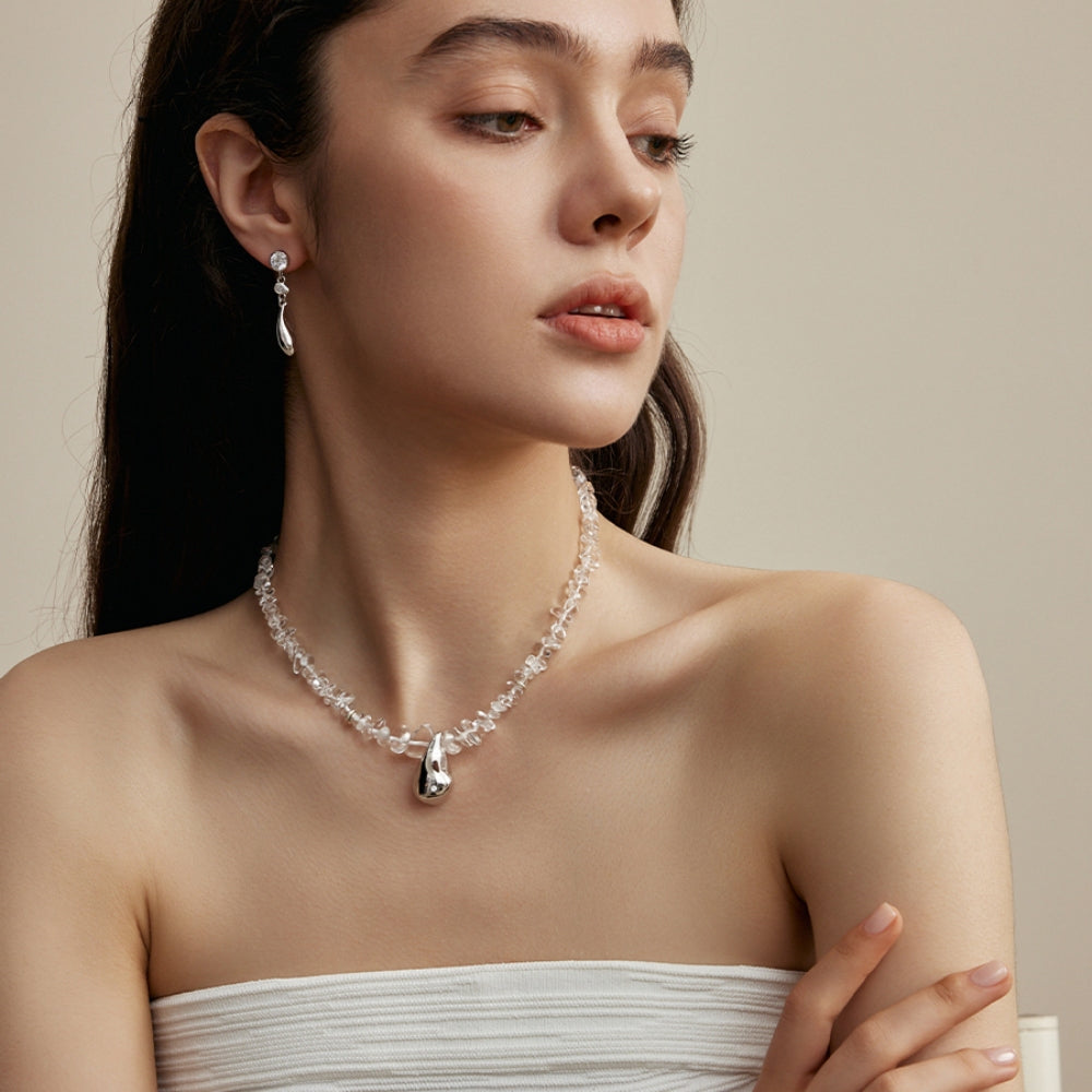 MONSECRET Crystal Drop Necklace