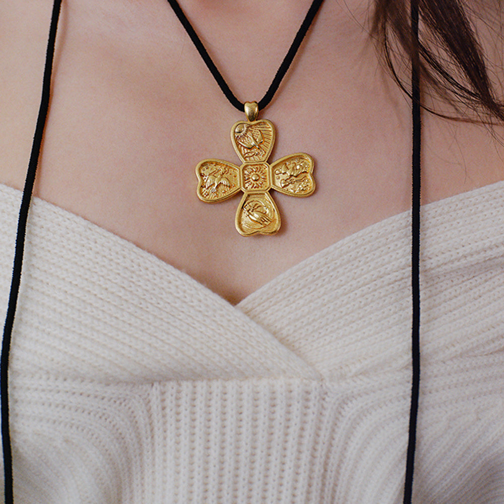 tokokkino Pigeon Gift Necklace