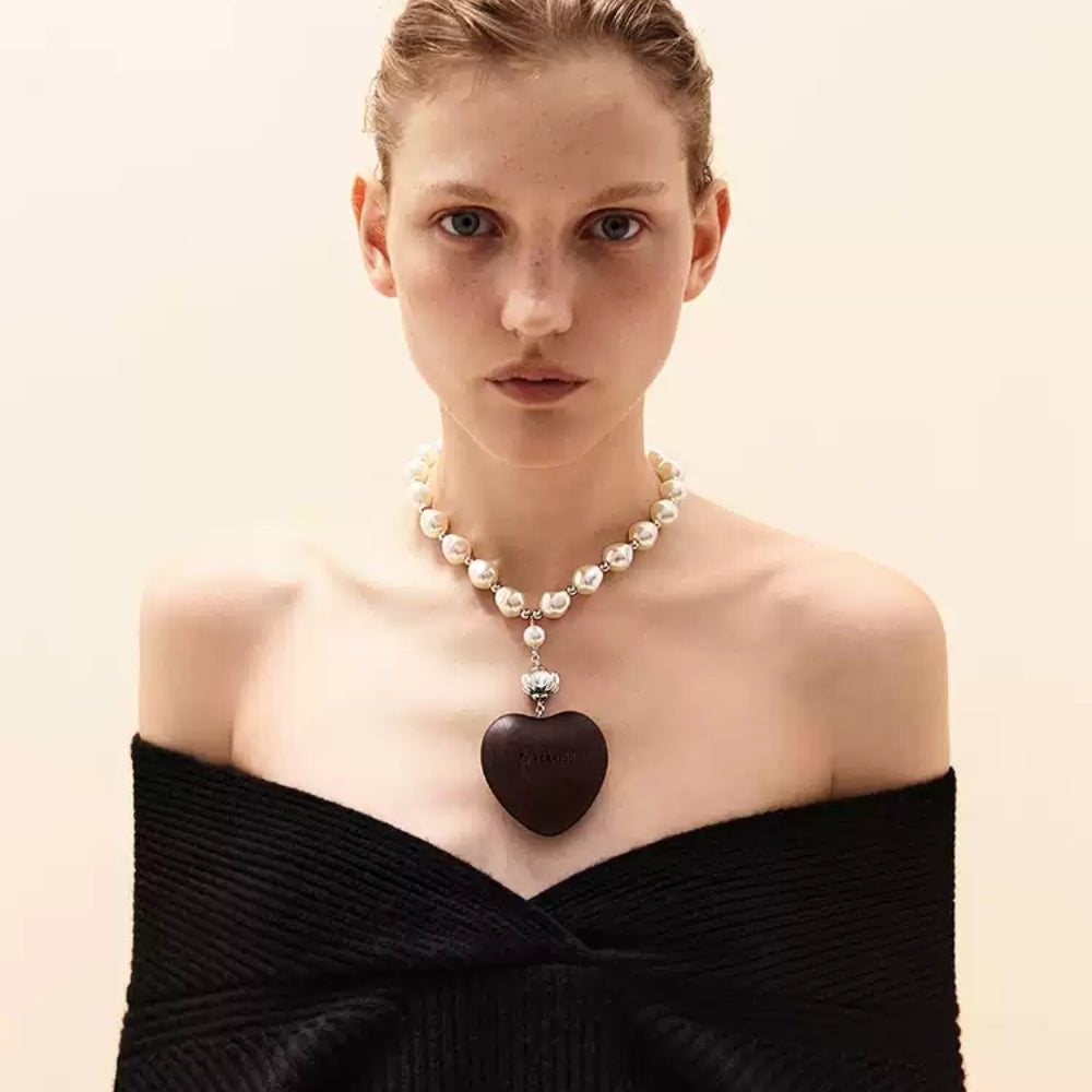 tokokkino Pearl Ebony Necklace