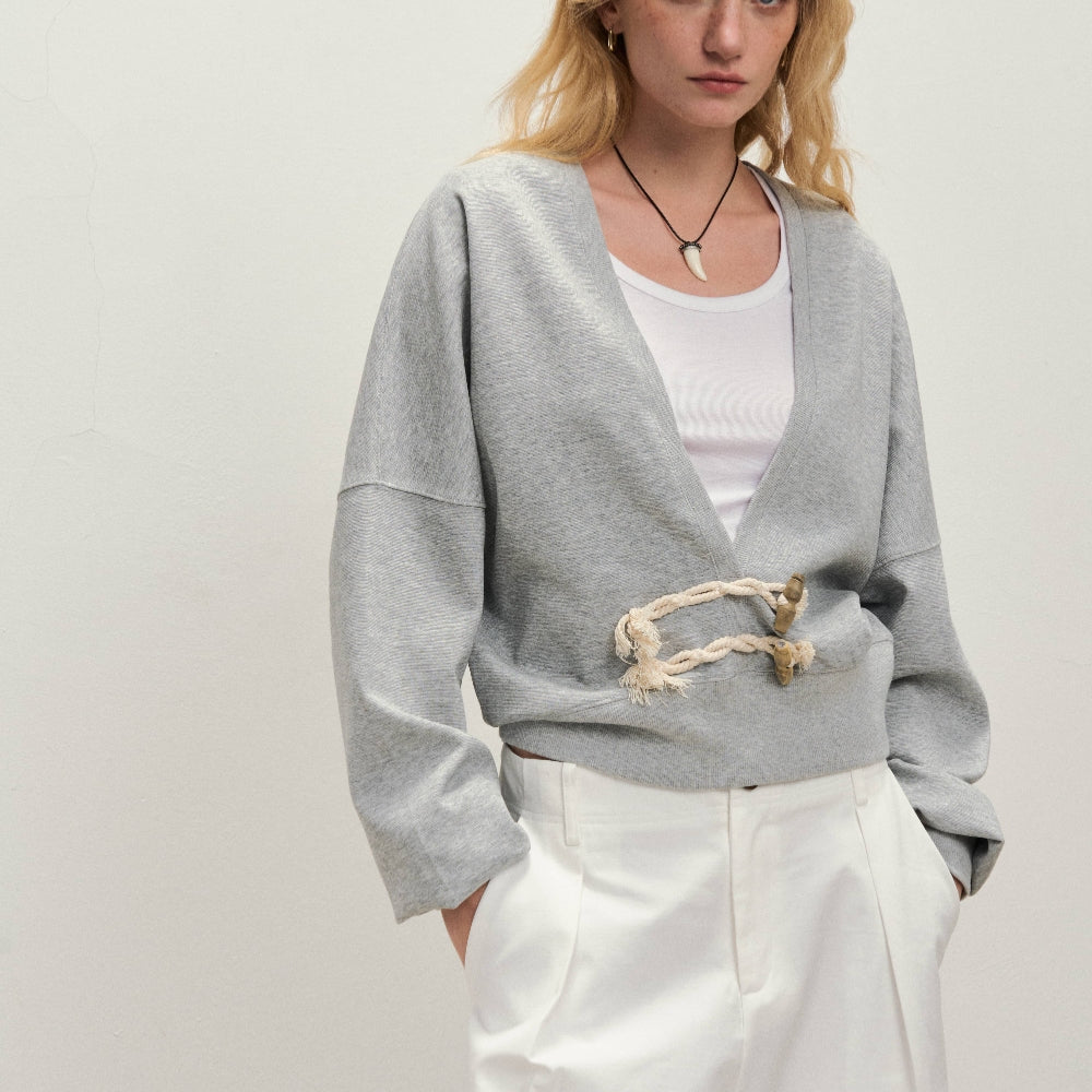 Dpercent丨Large V-neck high-end short loose large V-neck horn button gray long-sleeved sweatshirt top