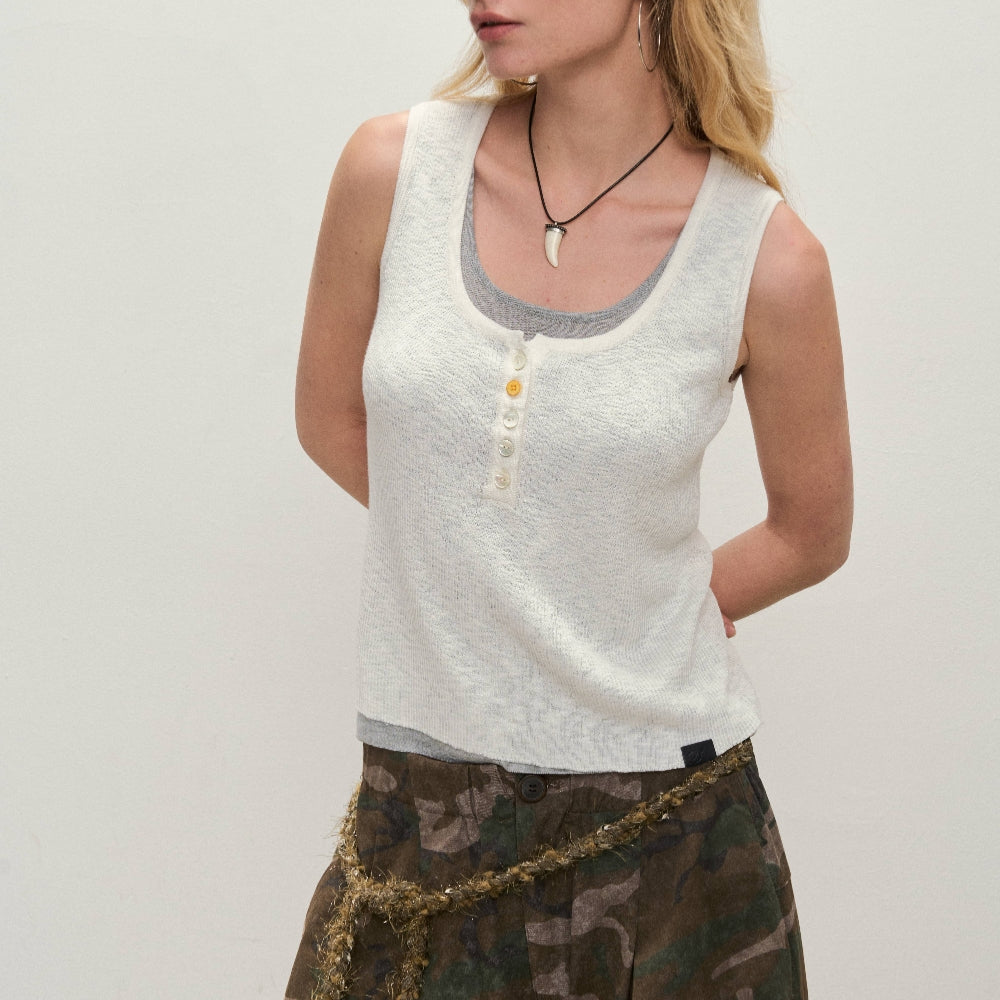 Dpercent丨U-neck contrast color wide shoulder fake two-piece layered woven vest