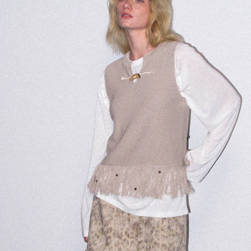 Dpercent丨Natural wooden horn button tassel vest beige sleeveless top