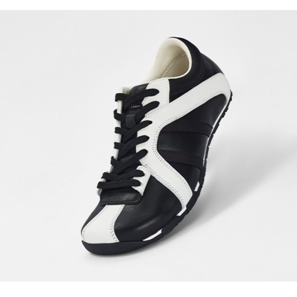 Square-Toe Sneaker black