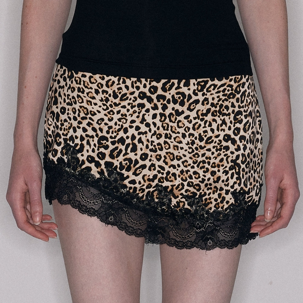 SANFRONTIERES Leopard Lace Skirt