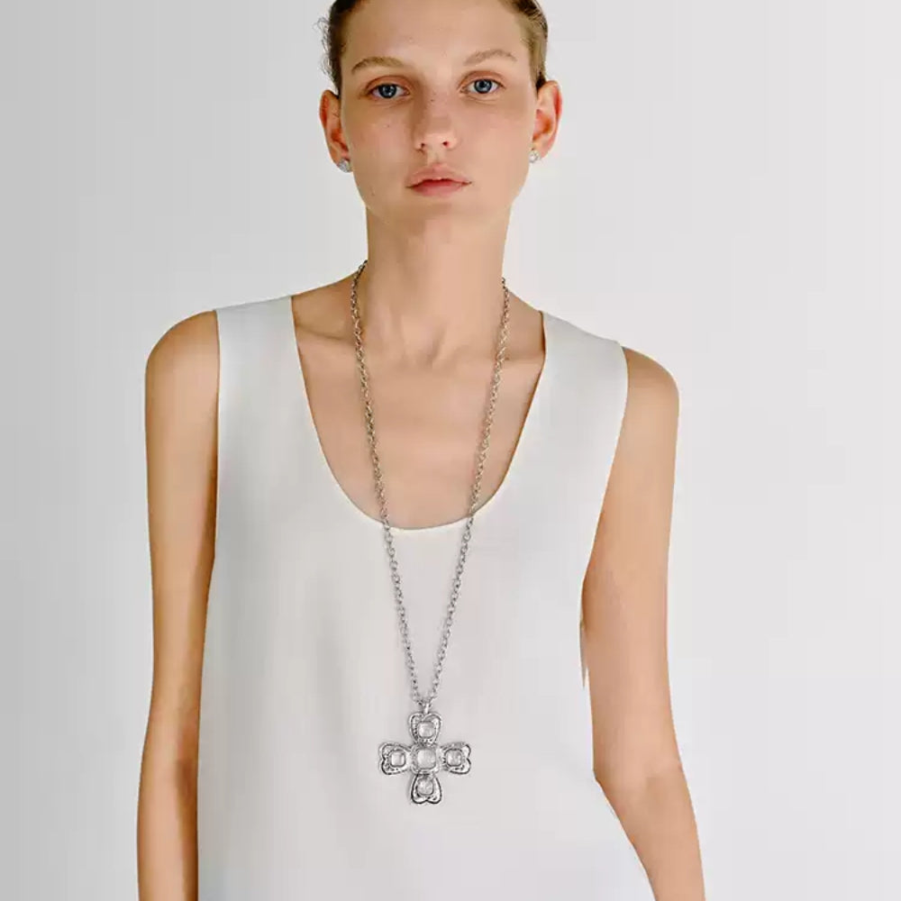 tokokkino Silver Bow Necklace