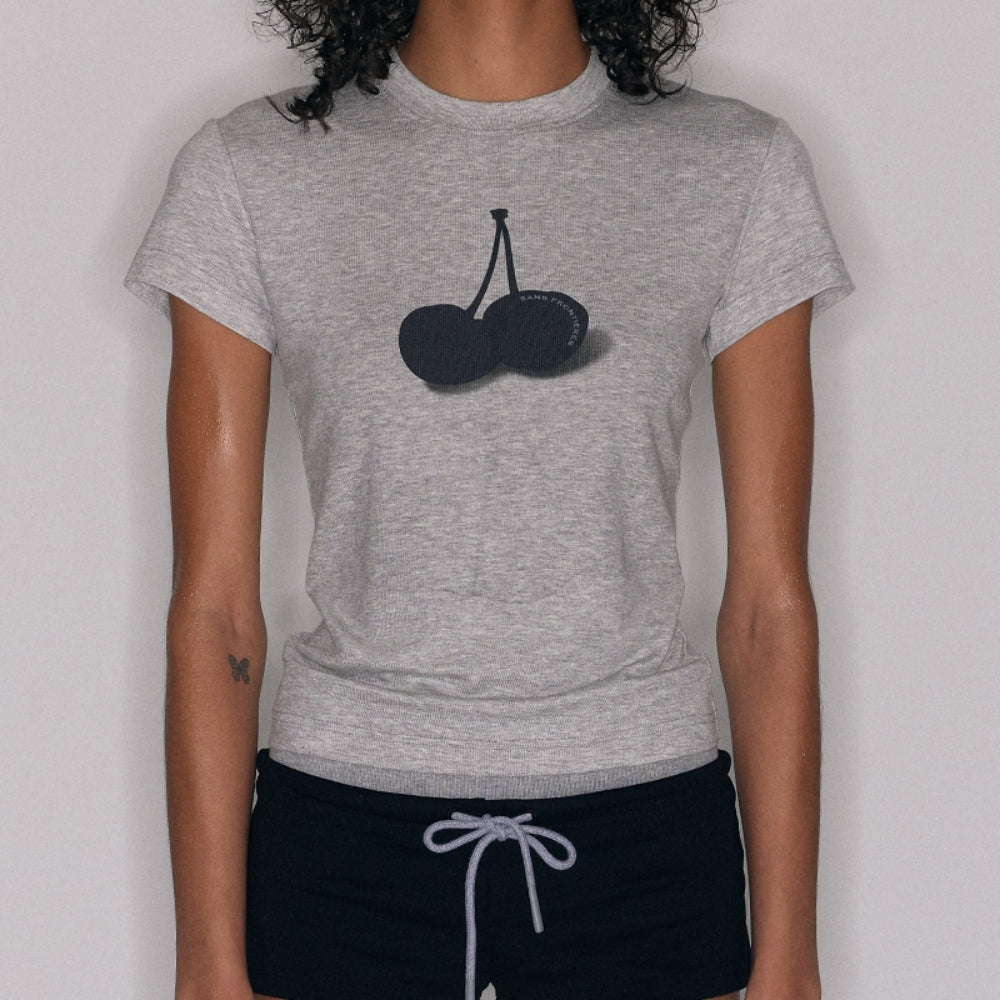 SANFRONTIERES Cherry Print Tee
