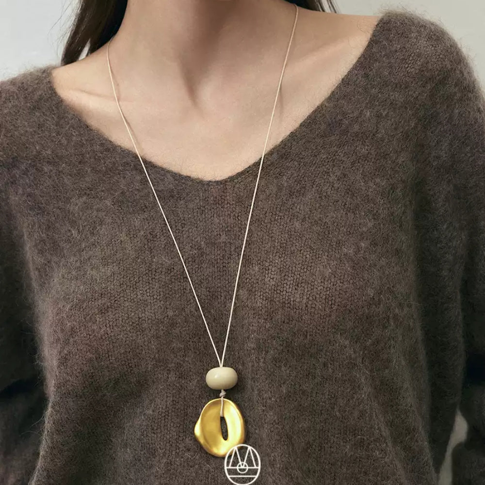 MONSECRET Fluid Pendant Necklace