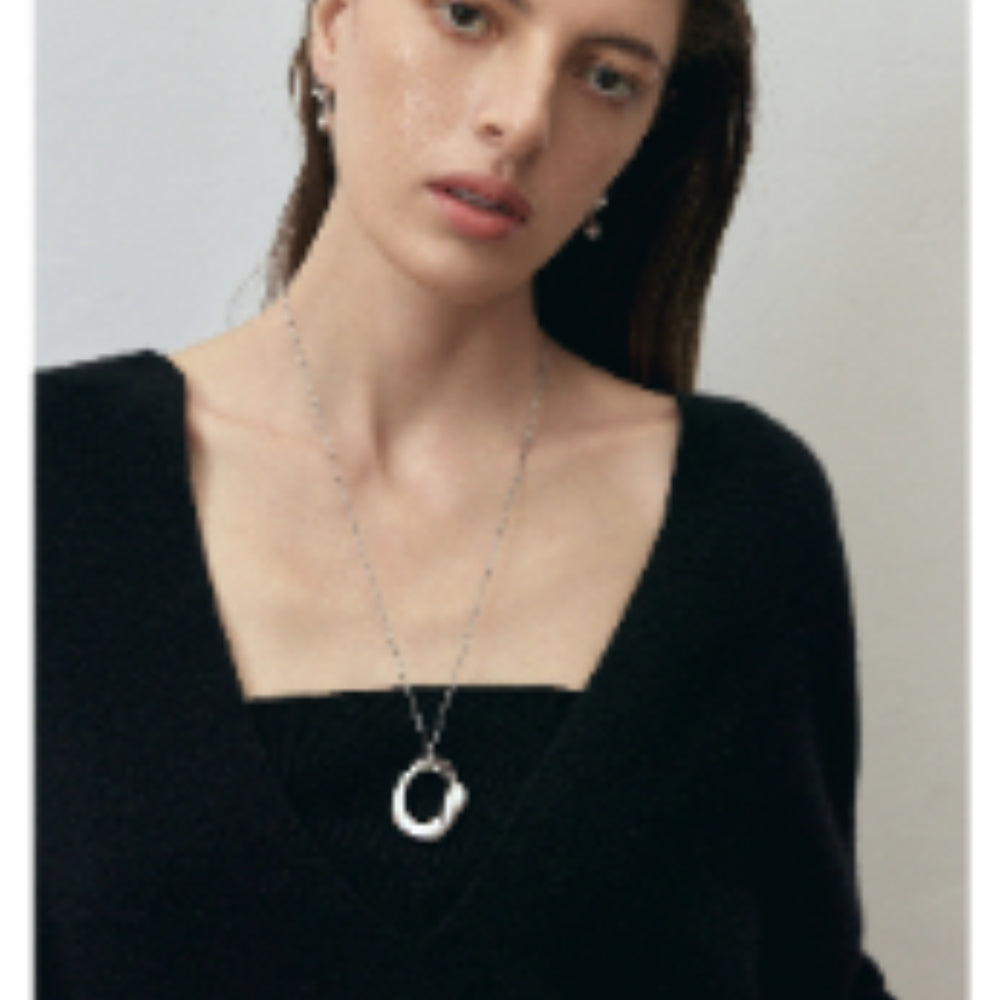 MONSECRET Circle Pendant Necklace