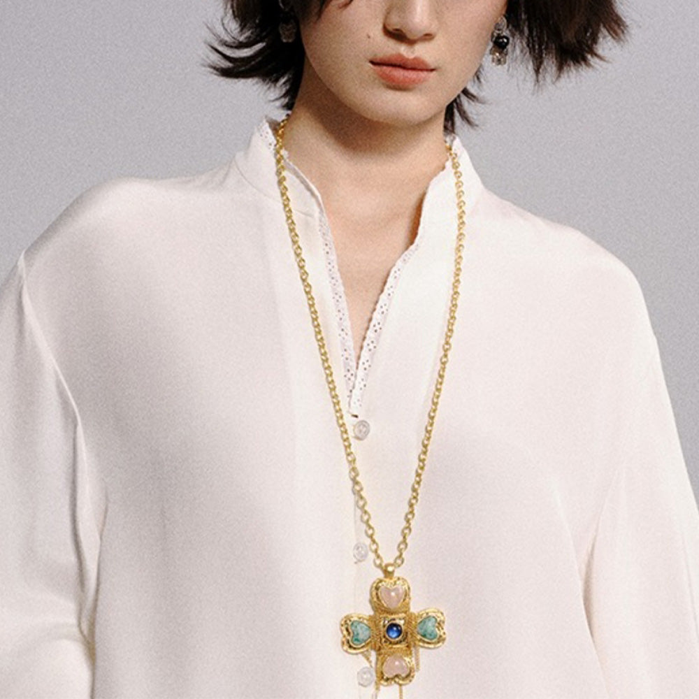 tokokkino Crystal Bow Necklace