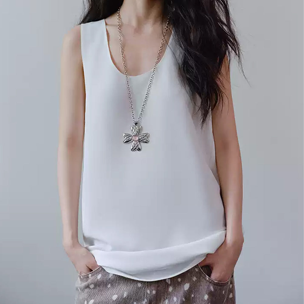 tokokkino Bread Bow Necklace