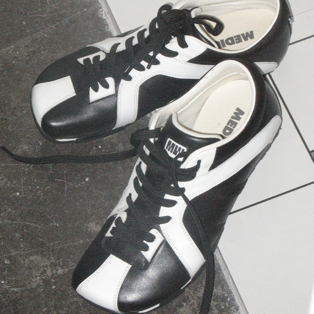Square-Toe Sneaker black