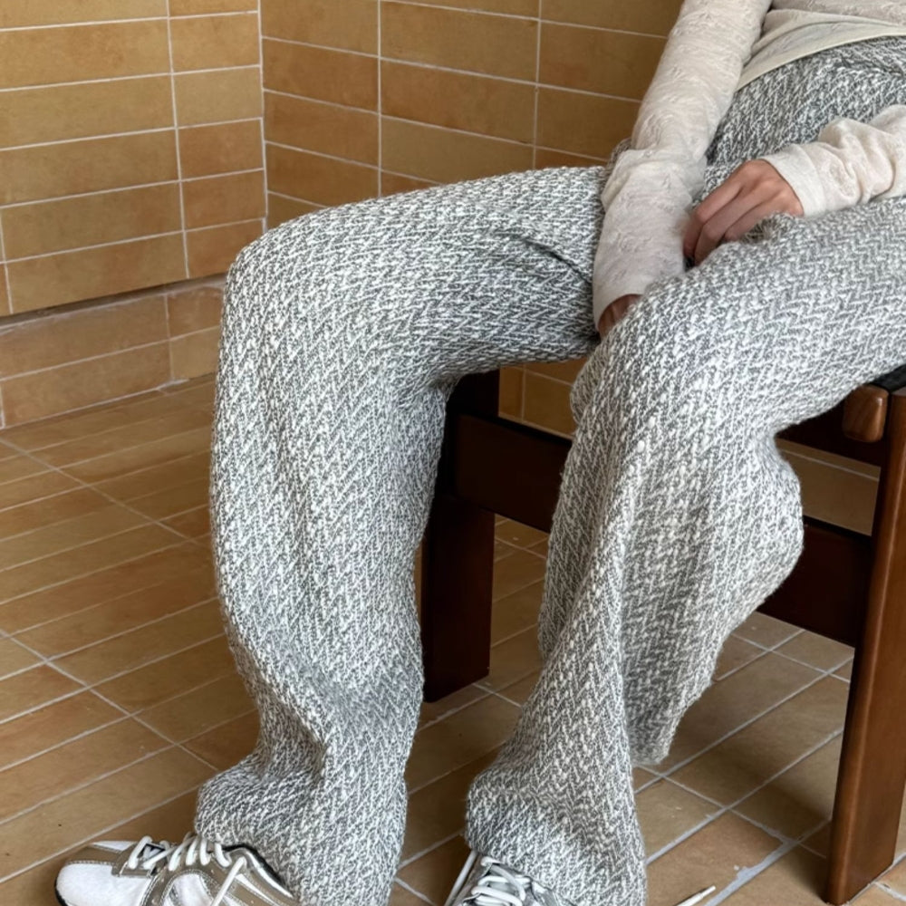 Square-Toe Sneaker white