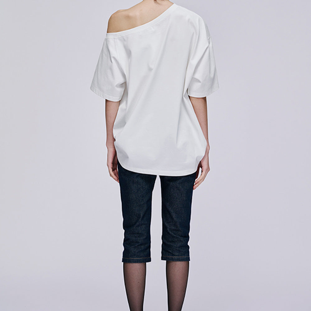 MARKGONG Dog Print Off-Shoulder Tee