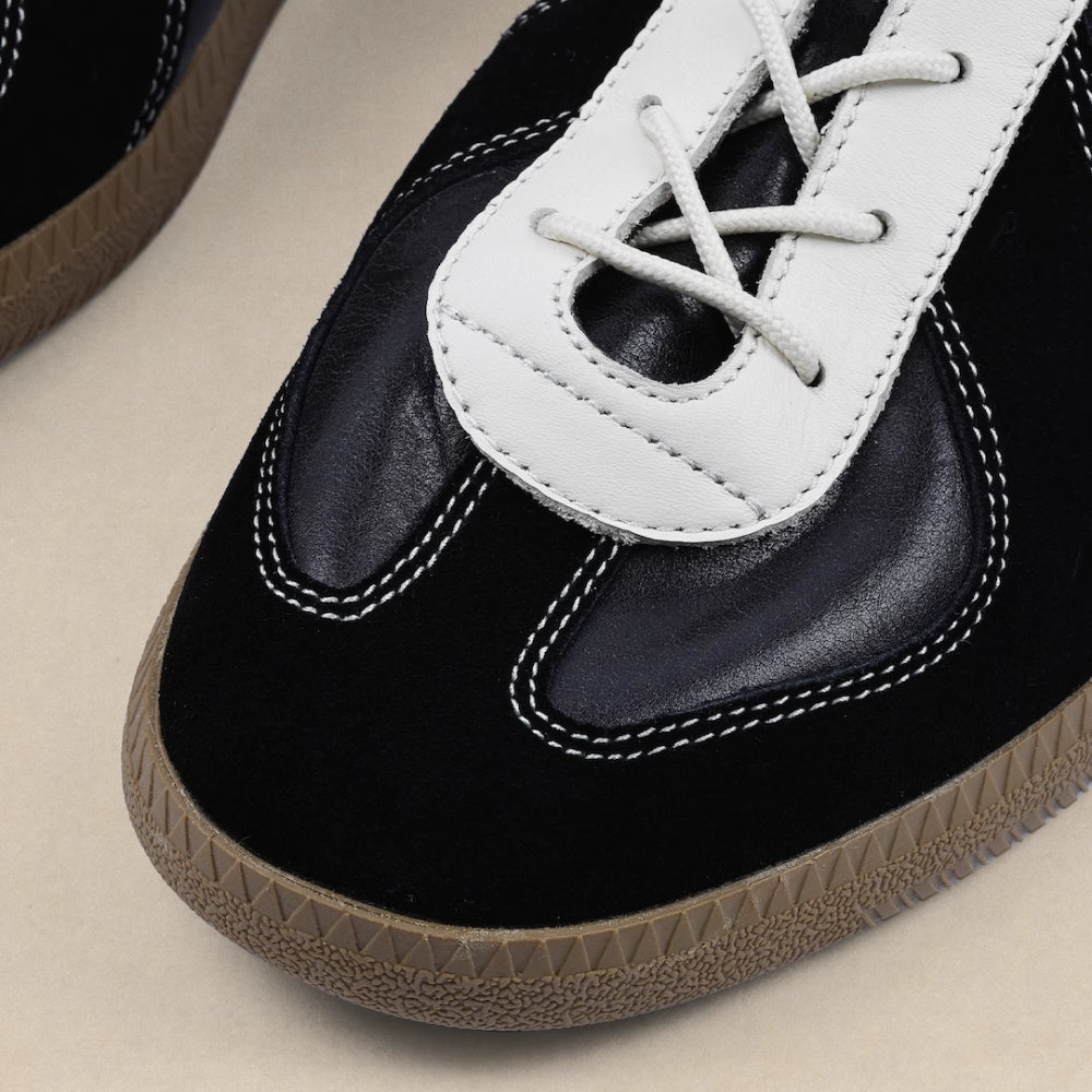 PANE-WOOGIE Rhythm  Black German Training Shoes
