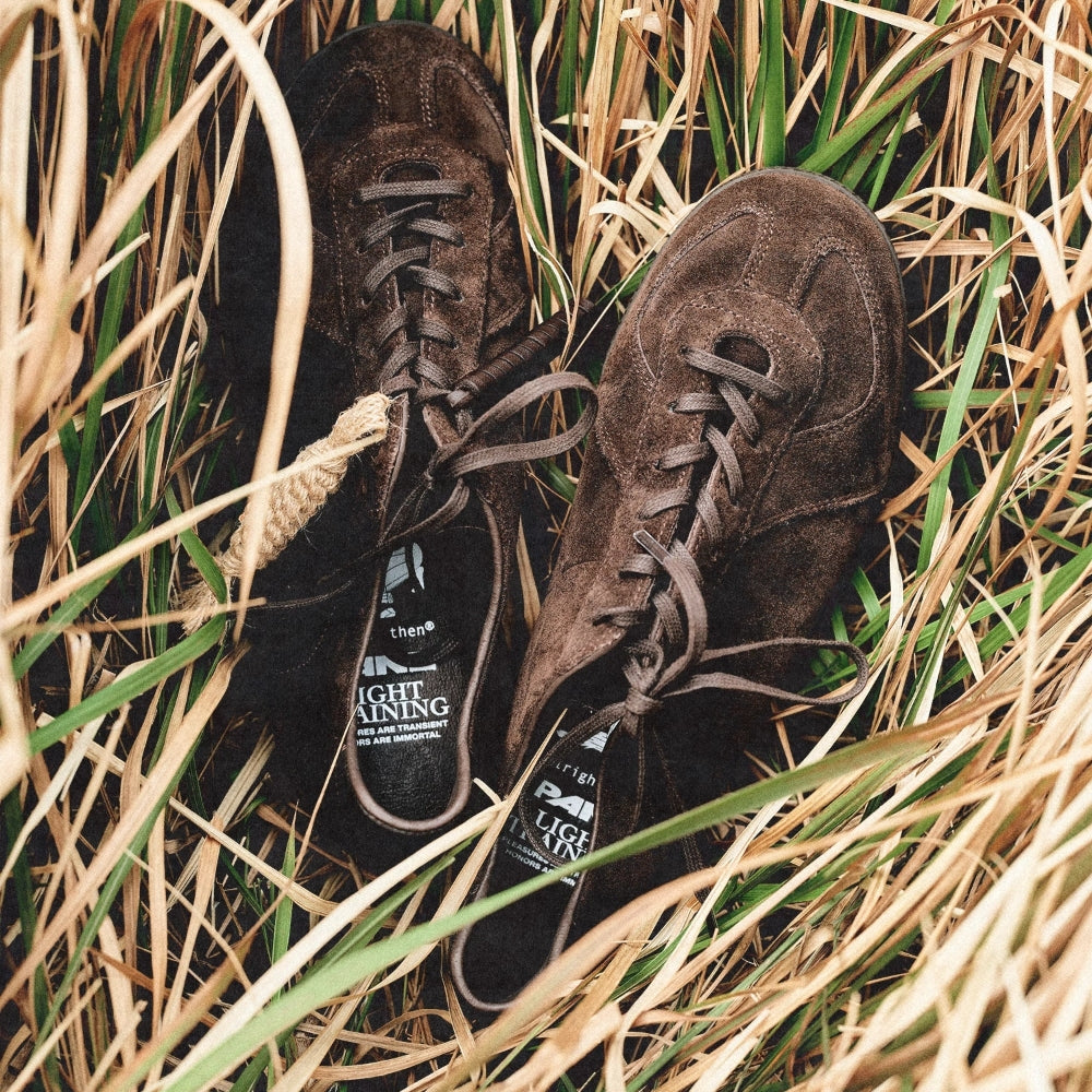 PANE familiar German training shoes