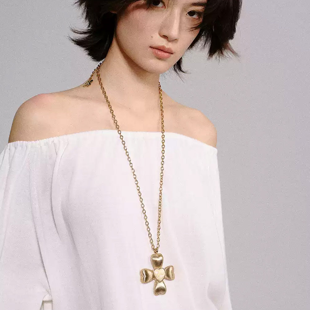 tokokkino Cream Bow Necklace