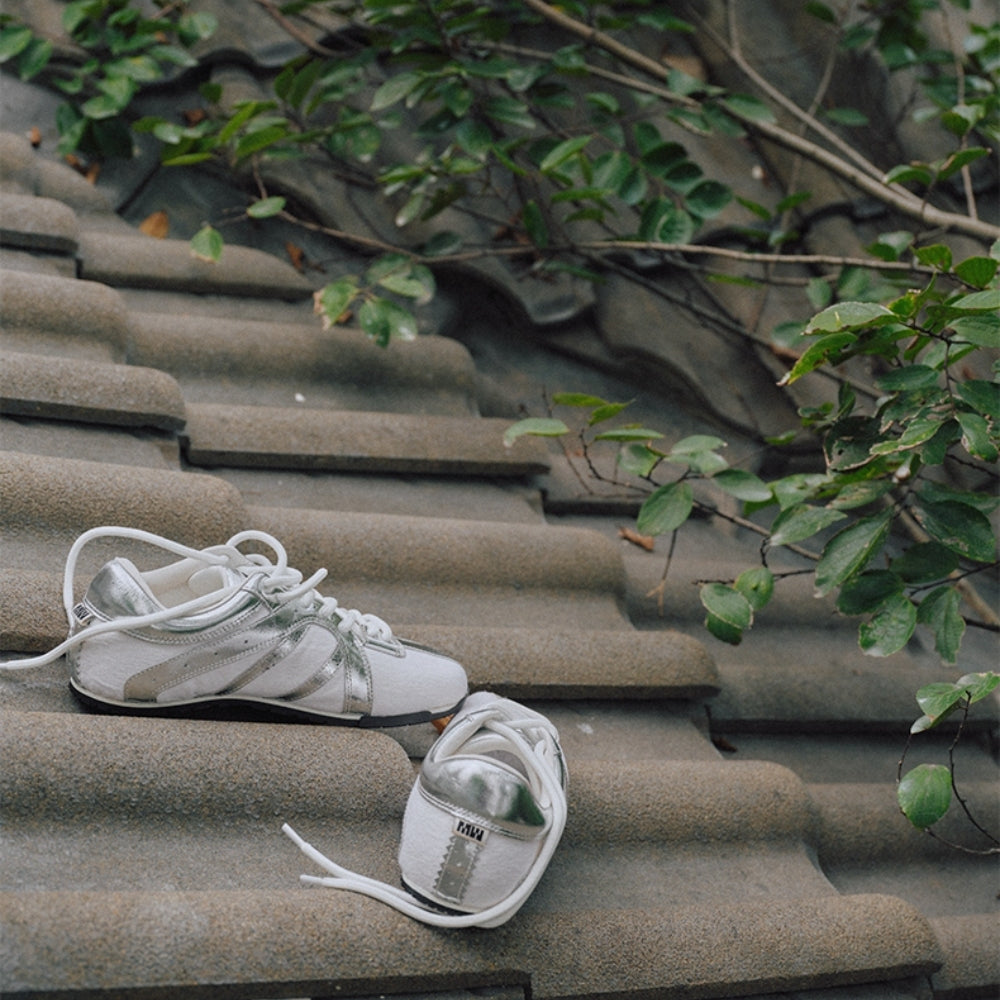 Square-Toe Sneaker white