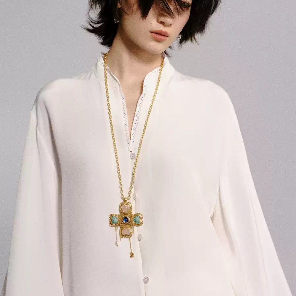 tokokkino Crystal Bow Necklace