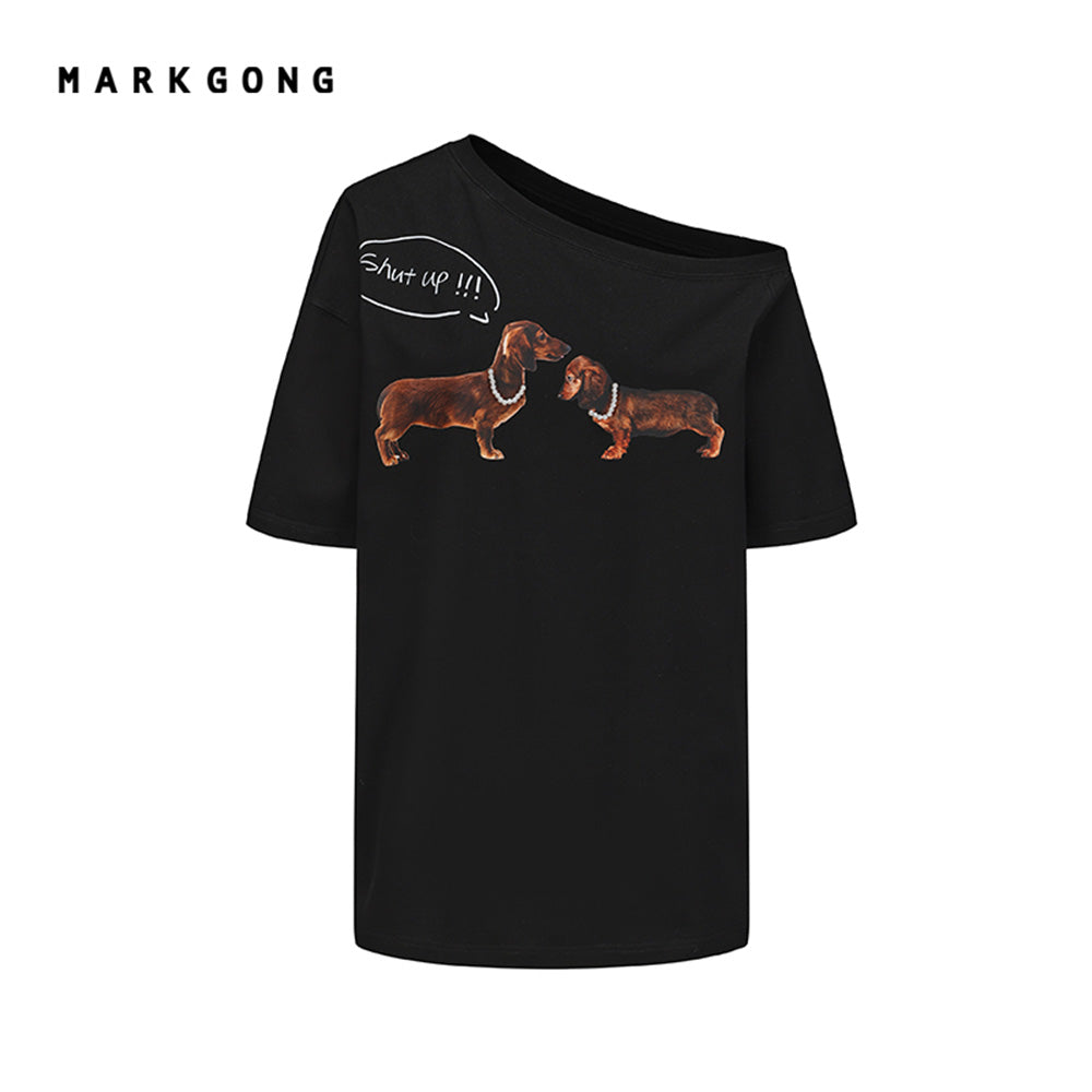 MARKGONG Dog Print Off-Shoulder Tee