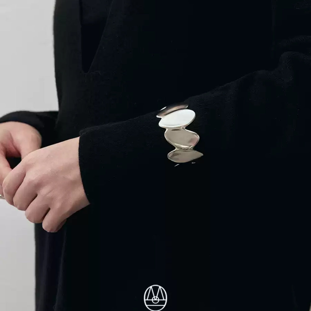 MONSECRET Wide Cuff Bracelet