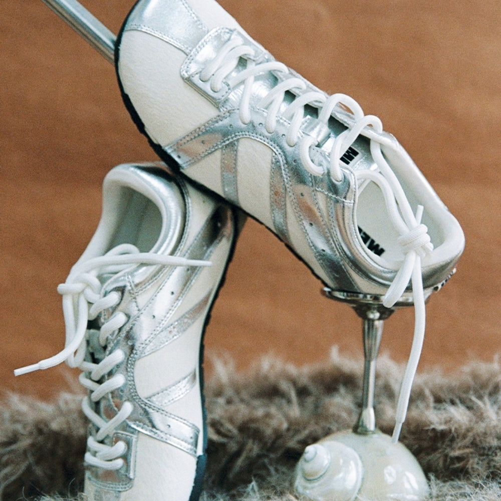 Square-Toe Sneaker white